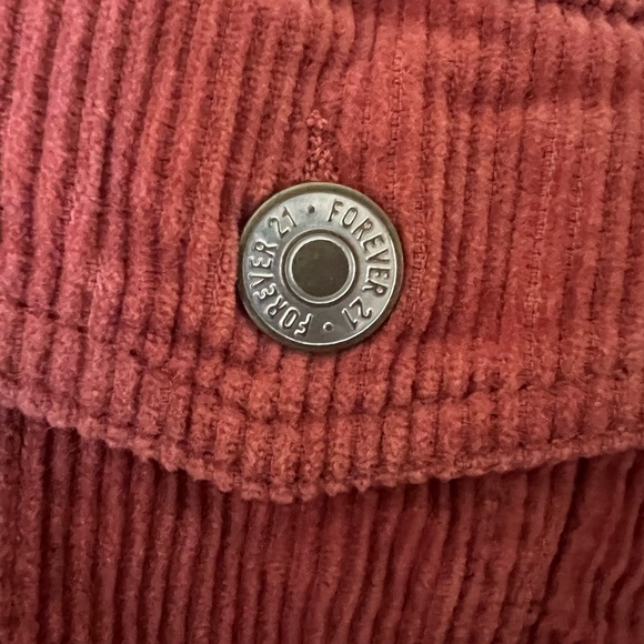 Forever 21 Corduroy Coral Red Crop Shacket Shirt Jacket Front Pockets Raw Hem  L - Picture 5 of 7